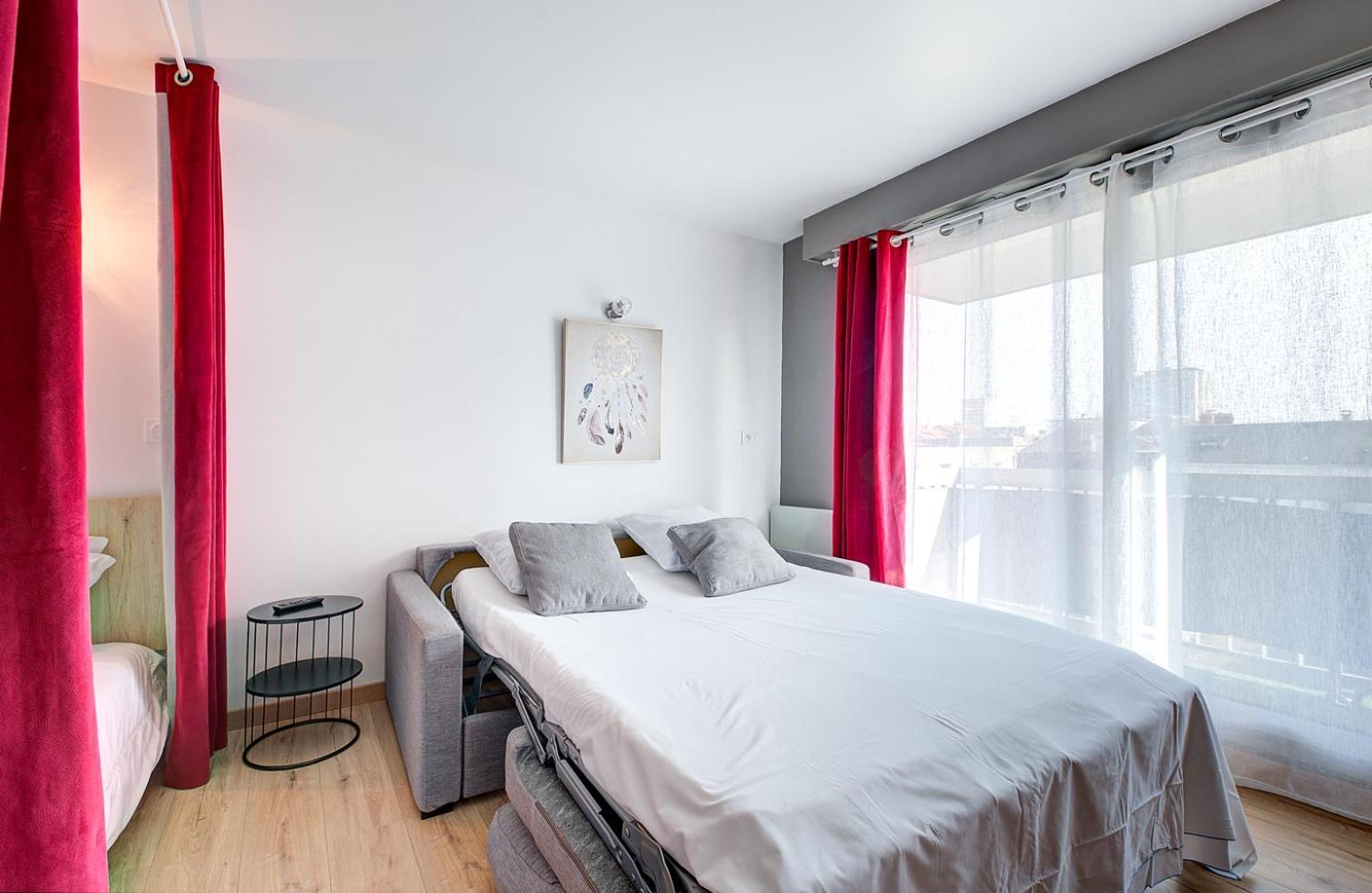 Grammont 4 Apartment Tours