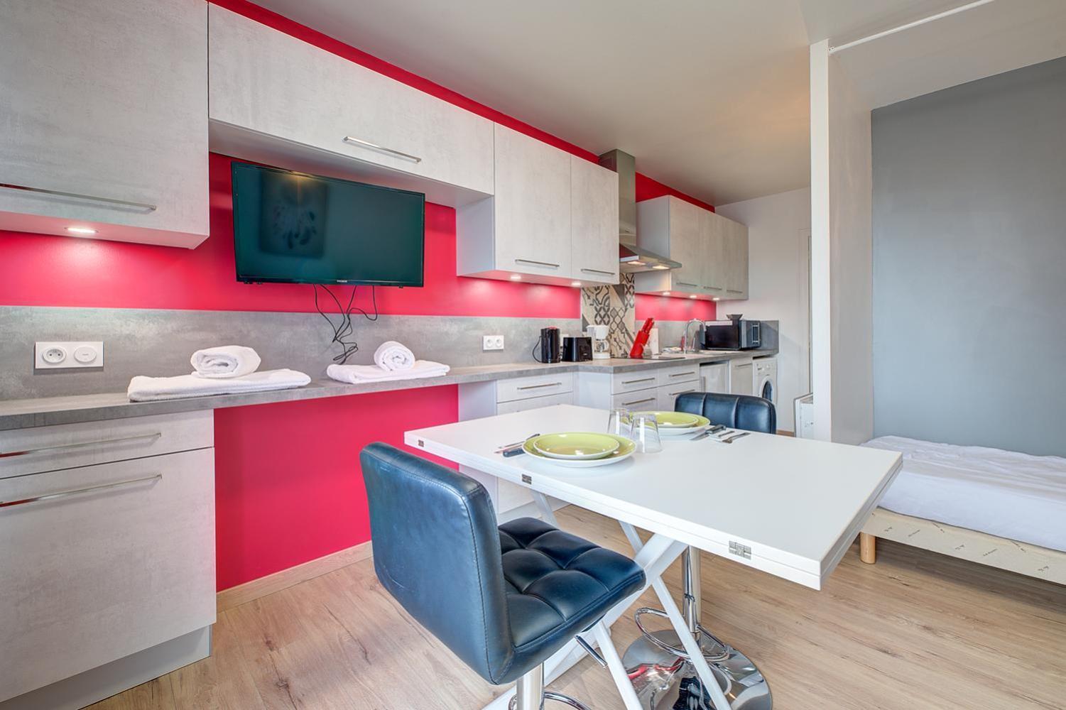 Grammont 4 Apartment Tours
