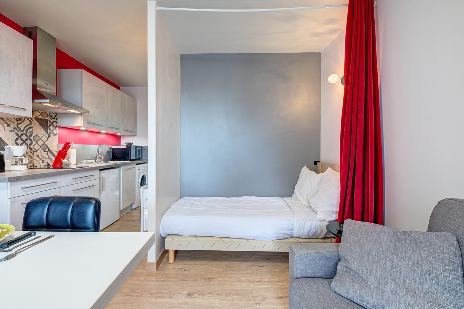 Grammont 4 Apartment Tours